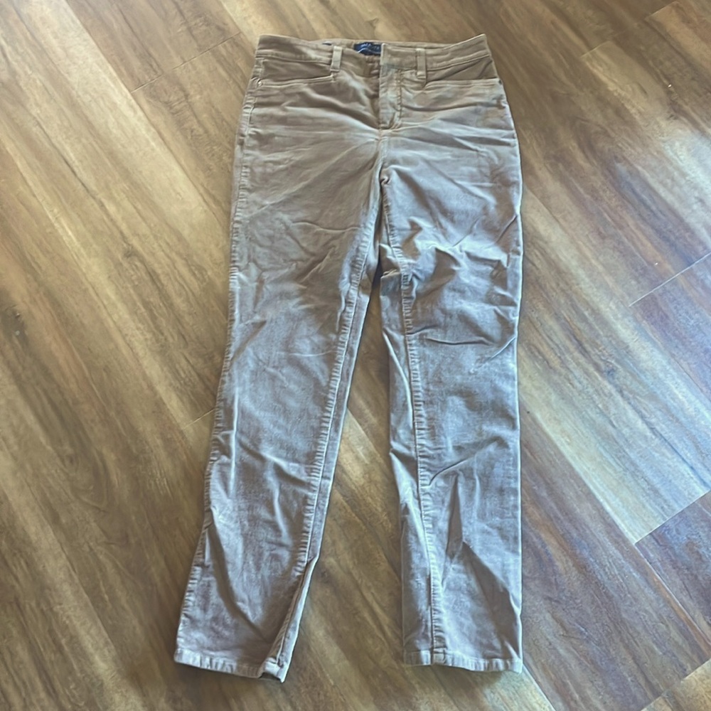 Adorable corduroy pants